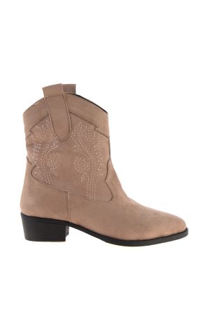 Women’s Tan Color Boots