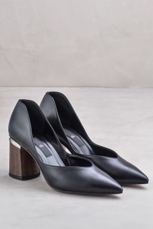 Women’s Black Shoes