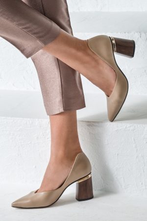 Women’s Beige Shoes