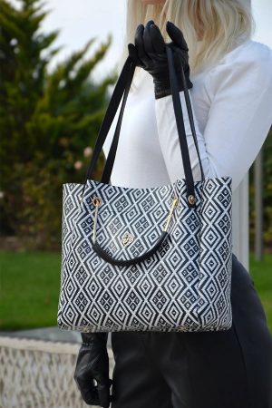 Women’s Black Shoulder Bag