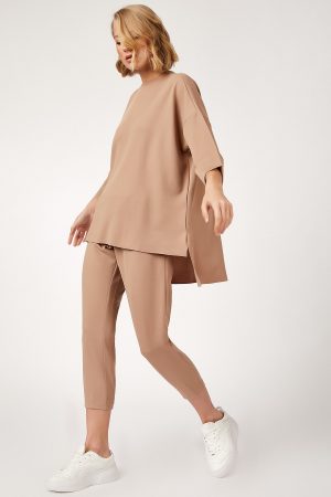 Women’s Brown Handles Folded Oversize Set