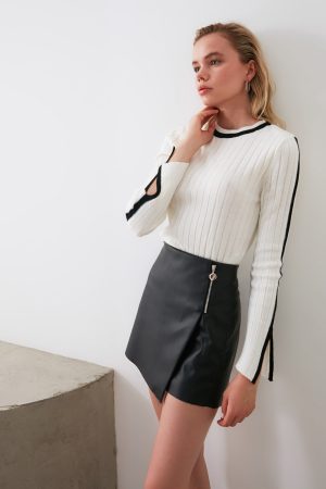 Women’s White Slit Detailed Sleeve Sweater