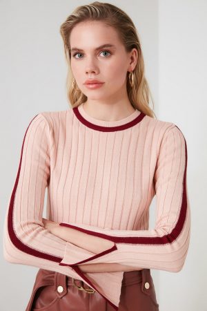 Women’s Rose Slit Detailed Sleeve Sweater