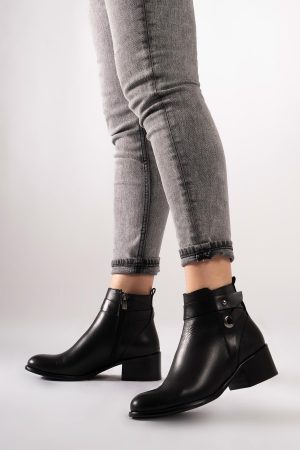 Women’s Black Genuine Leather Zipper Boots