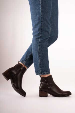 Women’s Brown Leather Zipper Boots