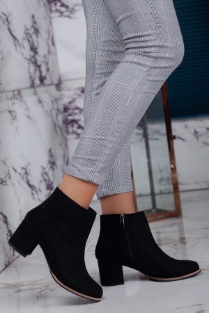 Women’s Matte Black Heeled Boots