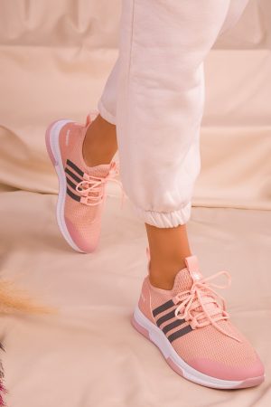 Women’s Powder Sneaker