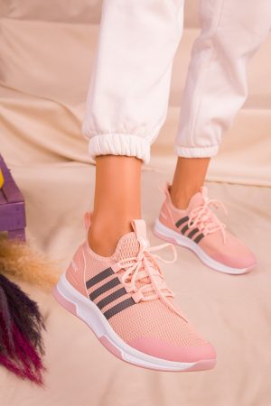 Women’s Powder Sneaker