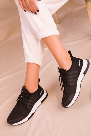 Women’s Black Sneaker