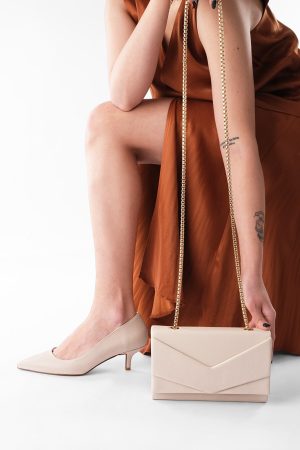 Women’s Gold Color Chain Hand and Shoulder Beige Bag