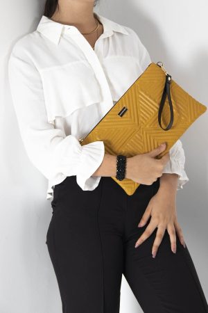 Women’s Mustard Single Compartment Portfolio